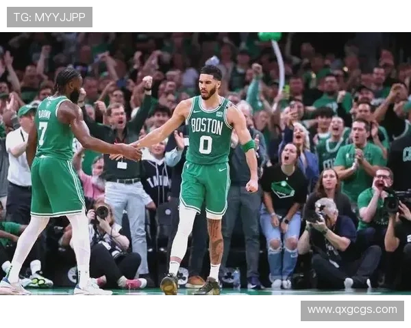 圣诞大战精彩上演篮网对决凯尔特人球迷热情高涨期待精彩表现